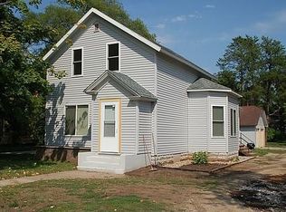 418 S Main St, Shawano, WI 54166