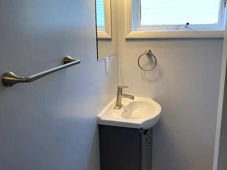 509 Caswell St #3 — Photo 4