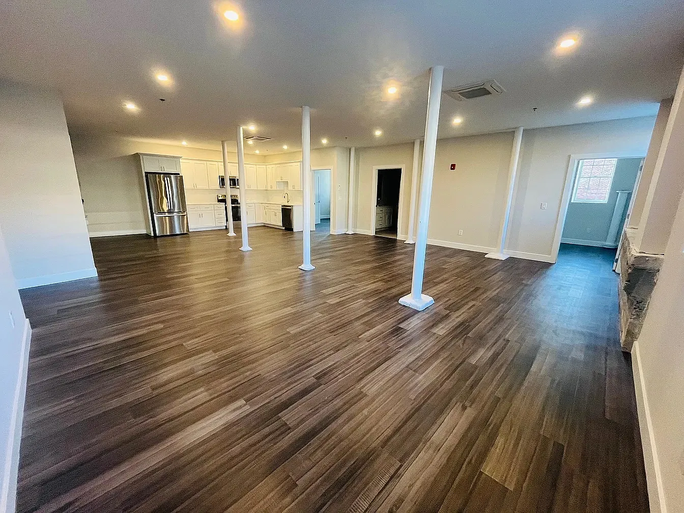 2 bed, 1400 sqft, $1,759 — Photo 3