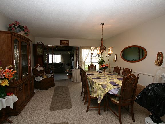 5th image of 7126 Hillsboro St