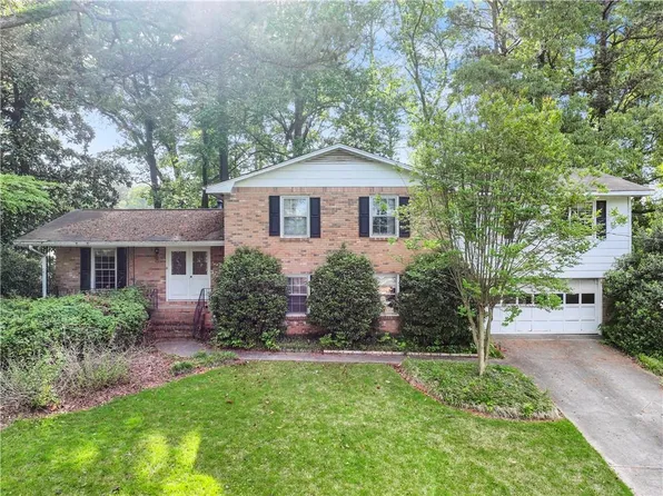 3844 Lake Dr SE, Smyrna, GA 30082