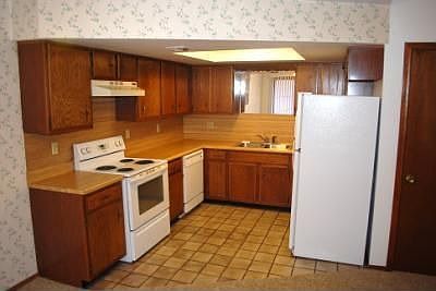 4th image of 8121 NW 23rd St