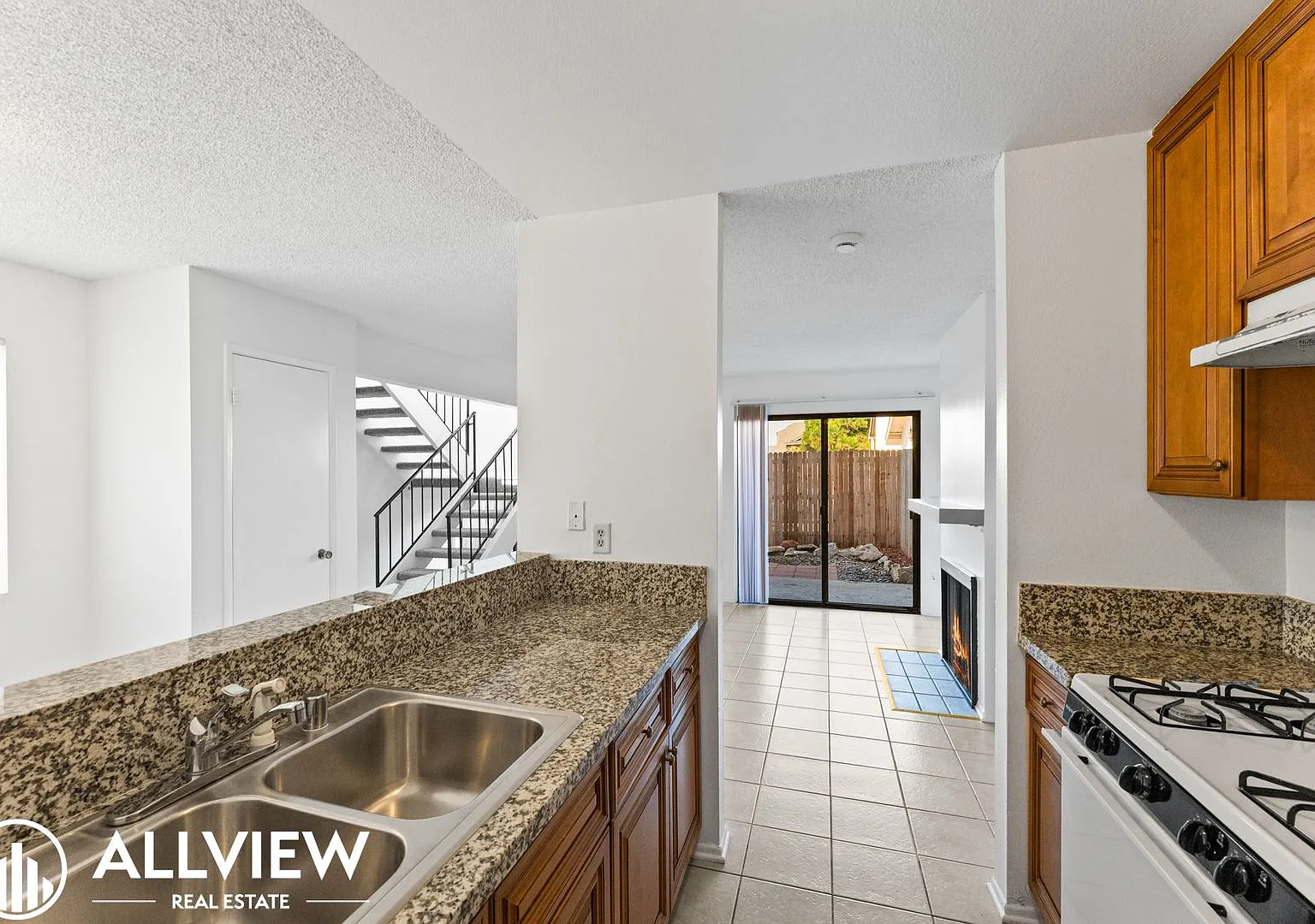 Charming Huntington Beach 2-Bedroom with Private Patio & Garage — Photo 1