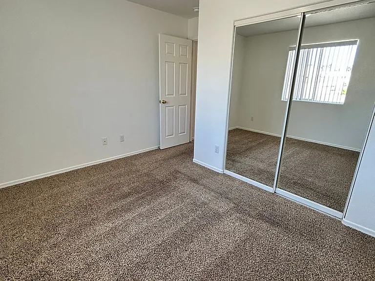 1668 Riverbelle Dr — Photo 20