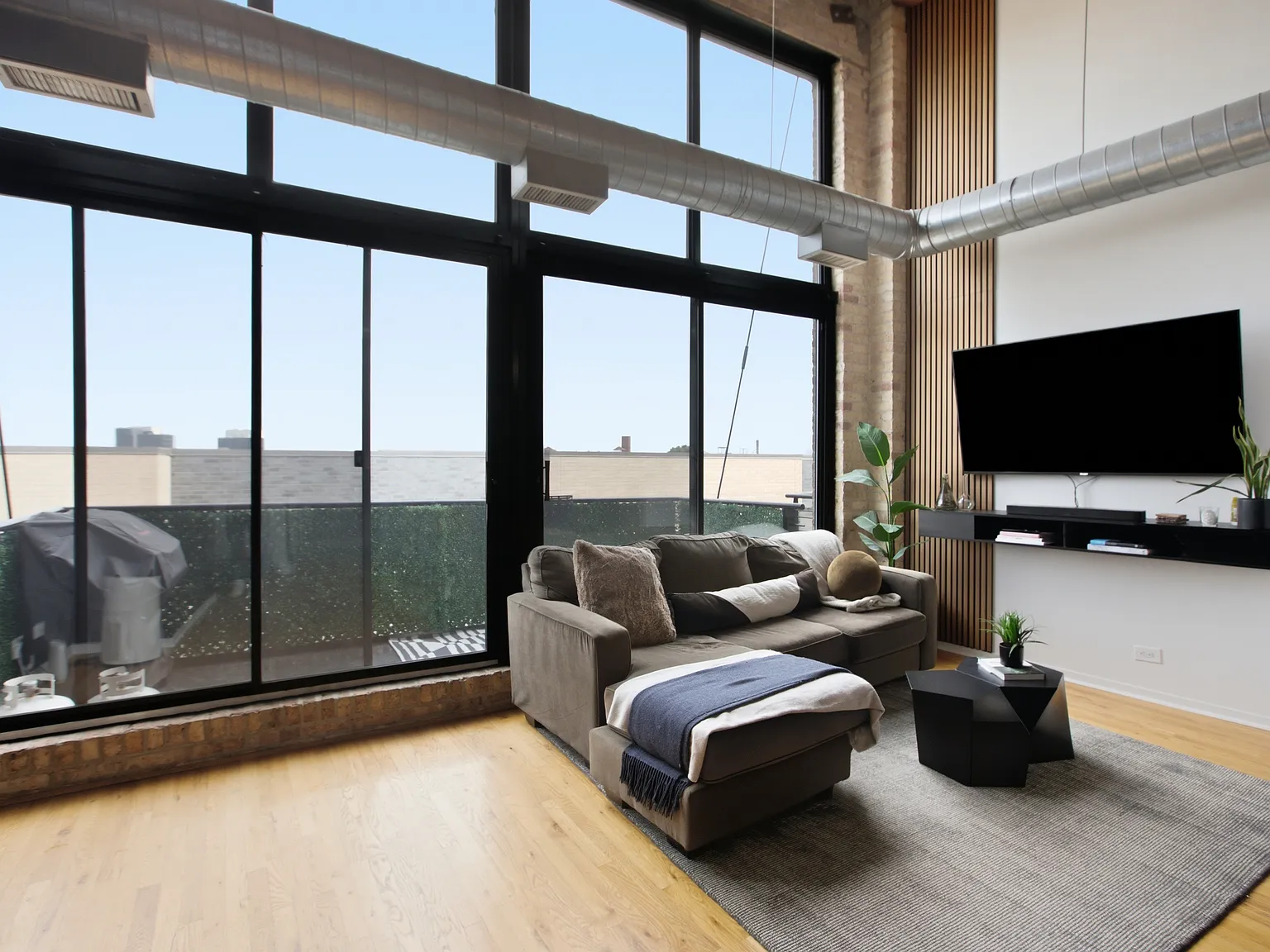 2 bed, 1.5 bath, $3,100 — Photo 3