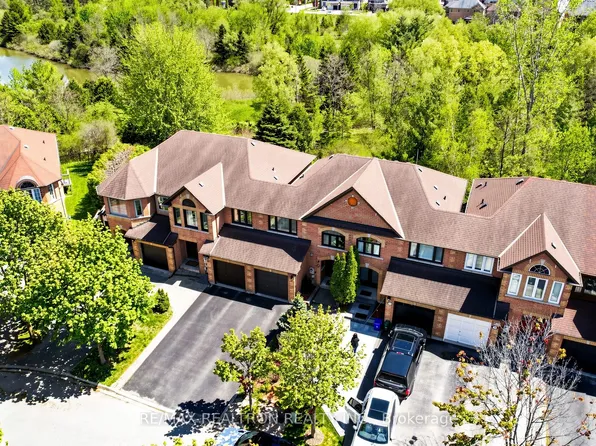 27 Mistleflower Ct, Richmond Hill, ON L4E 3T9