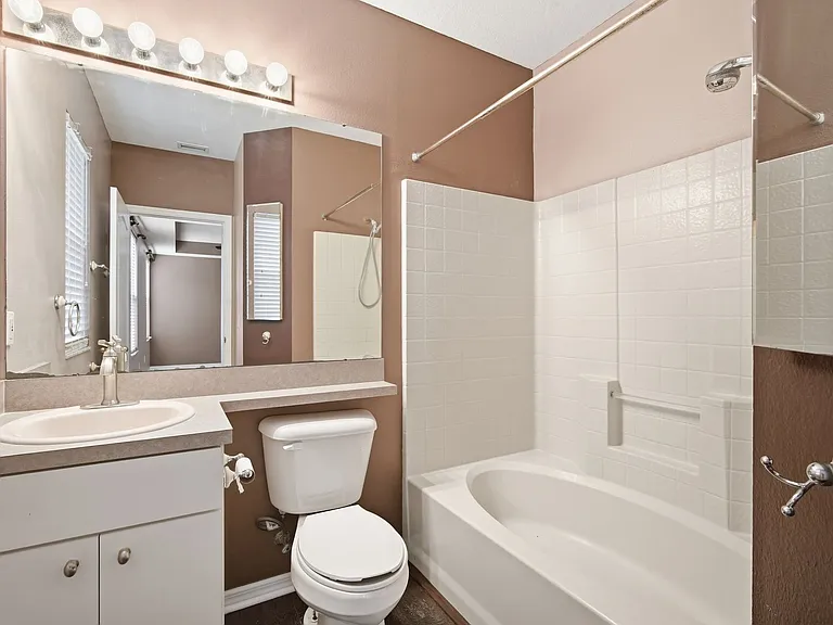 18126 Birdwater Dr — Photo 14