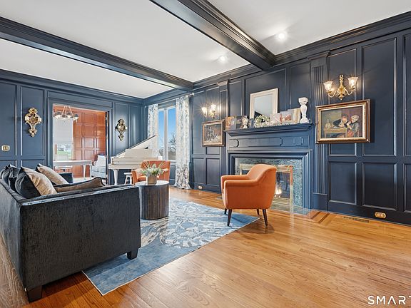4th image of 14 Turnberry Road