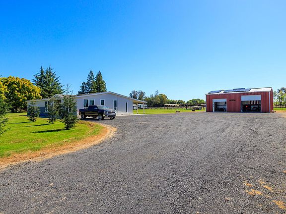 2nd image of 12420 Lancaster Rd