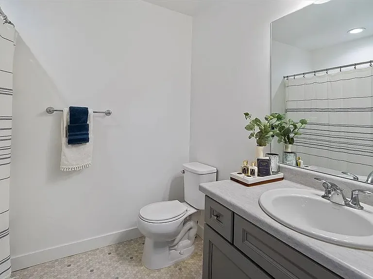 14818 S Queens Garden Ln — Photo 9