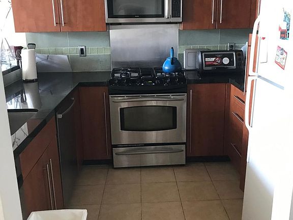 3rd image of 1600 Webster St Ph 1