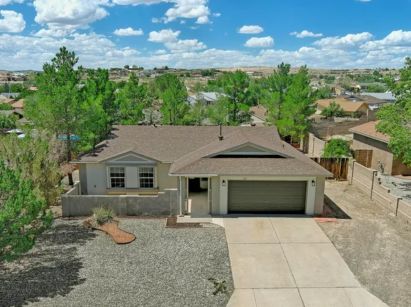 1721 Hudson River Rd NE, Rio Rancho, NM 87144