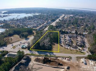 1 Grober Hill Rd, Beaufort, SC 29906