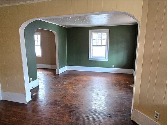 3rd image of 274 Champlain St