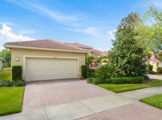 15840 Aurora Lake Cir, Wimauma, FL 33598