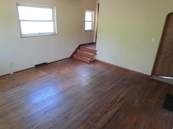2nd image of 1729-1731 Sullivant Ave