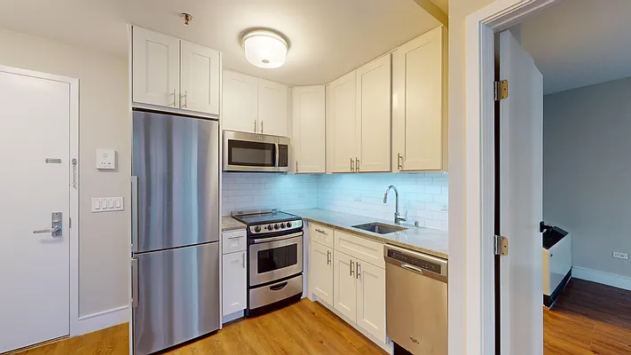 Rented by Bond New York | media 36