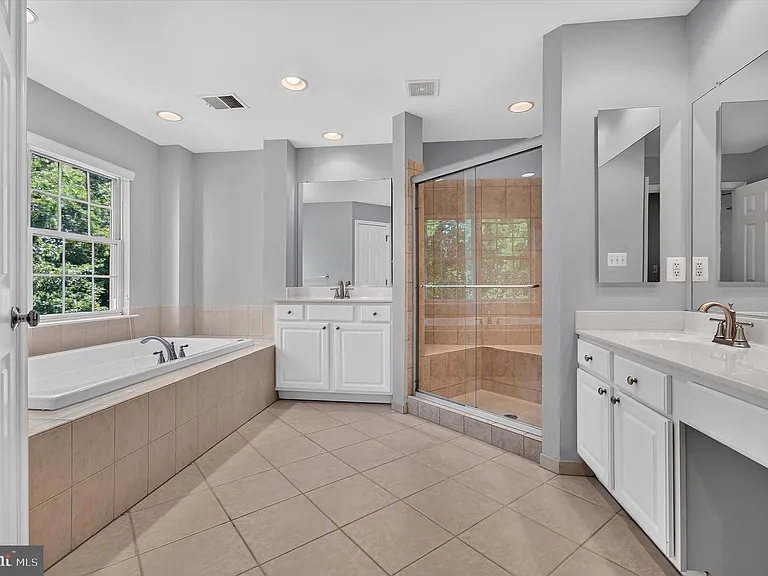 25670 S Village Dr — Photo 27