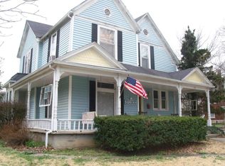 729 W Cherry St, Nevada, MO 64772