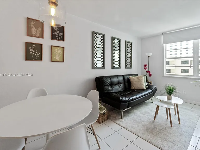 100 Lincoln Rd #924 — Photo 3