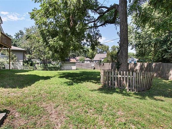 4th image of 18808 E Hanthorn Dr