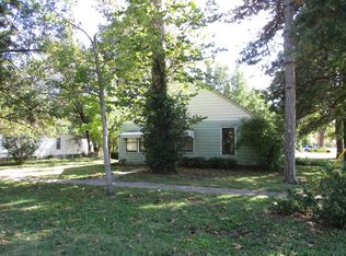 322 W Pine St, Columbus, KS 66725