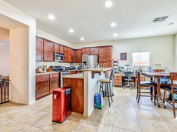 5th image of 4733 Periana Ct
