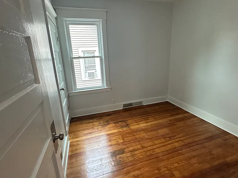 114 N Toll St #1 — Photo 5