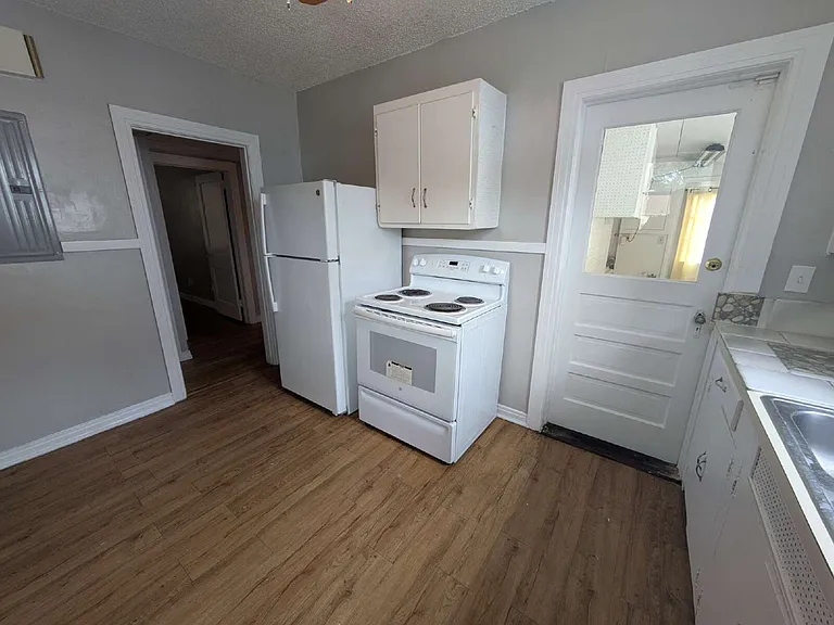6552 Sapphire Dr — Photo 12