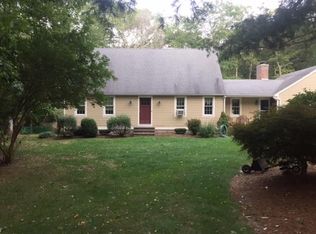 76 New Rd, Exeter, RI 02822