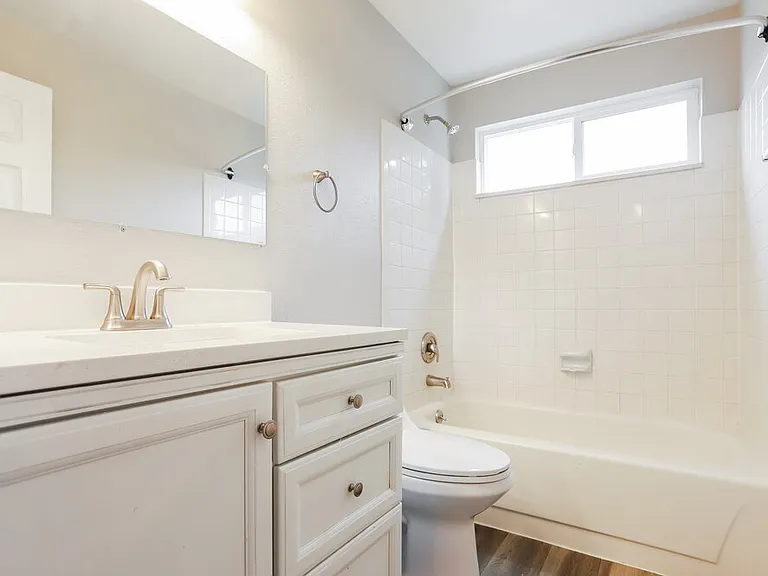 3907 S Halifax St — Photo 13