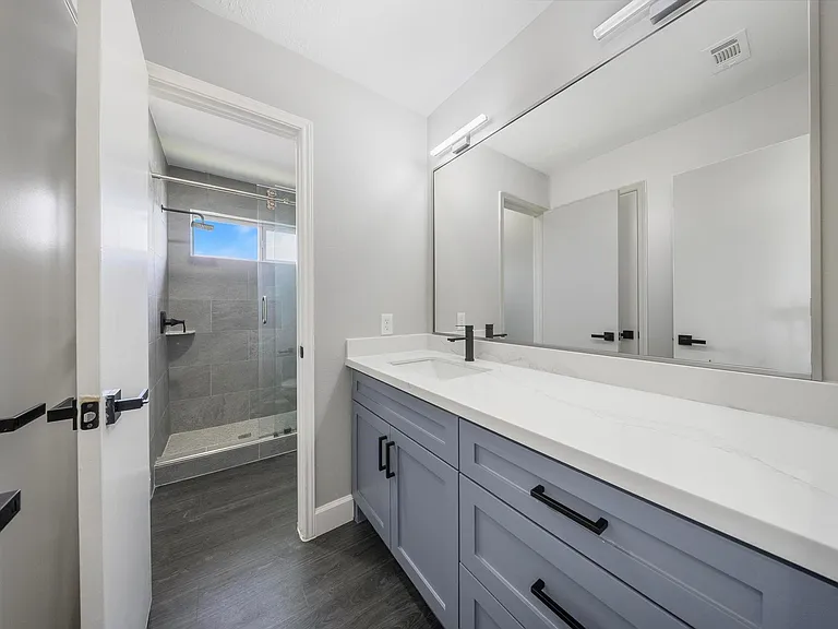 8311 Sierra Hill Ct — Photo 26