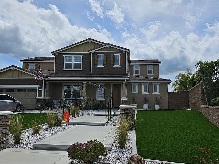 13717 Constance Ave — Photo 1