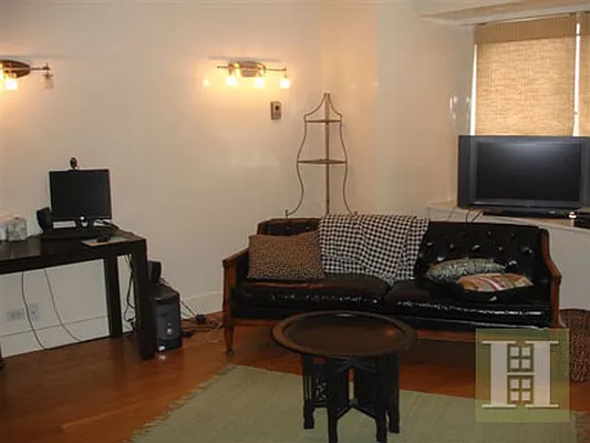 Rented by Halstead Real Estate | media 21