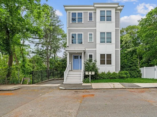 34 Colgate Rd #3, Boston, MA 02131