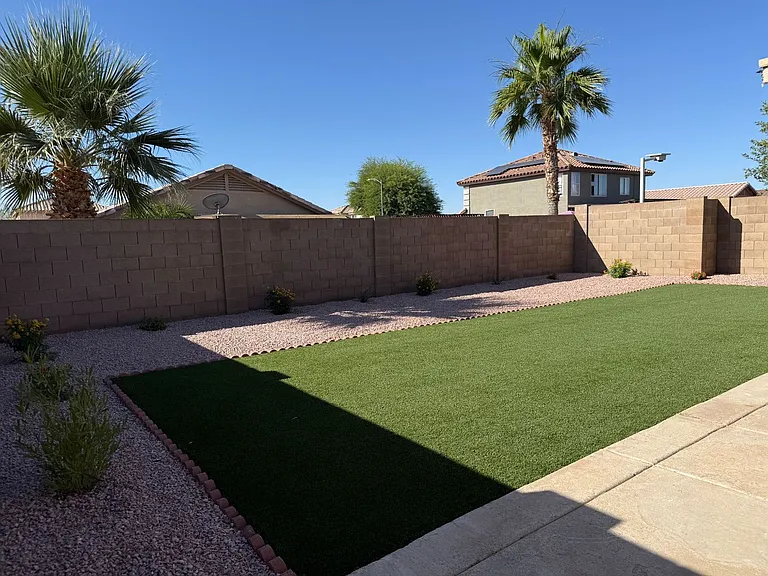12071 W Dahlia Dr — Photo 4