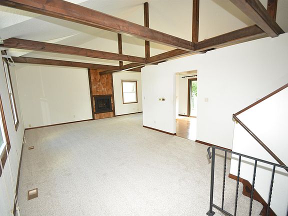 2nd image of 4516 Wellington Ave