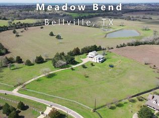 693 Meadow Bend Rd, Bellville, TX 77418