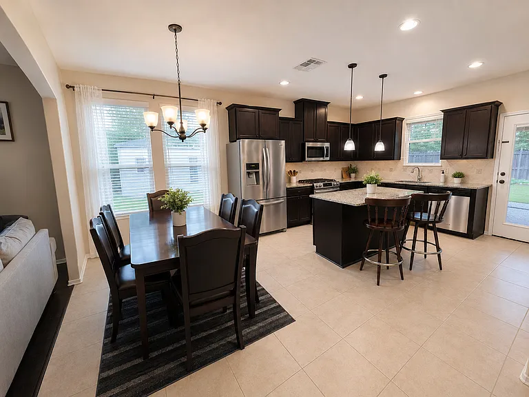 10200 Bennet Dr — Photo 8