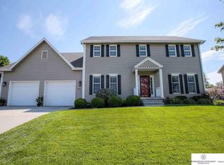 3823 N 210th St, Elkhorn, NE 68022
