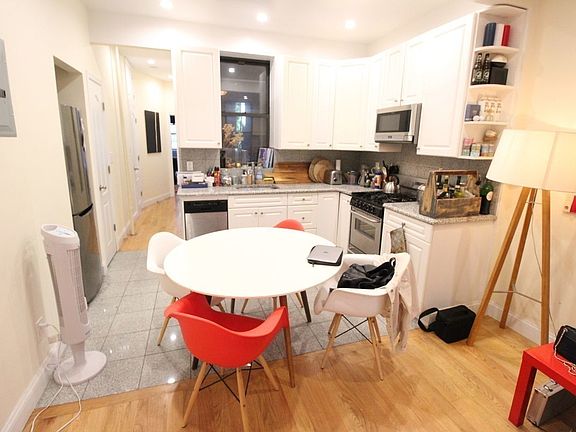 4th image of 487 Columbus Ave #N2