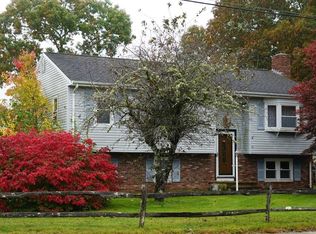 51 Hideaway Ln, Wareham, MA 02571