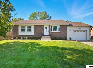 13641 Kenilworth St, Waverly, NE 68462