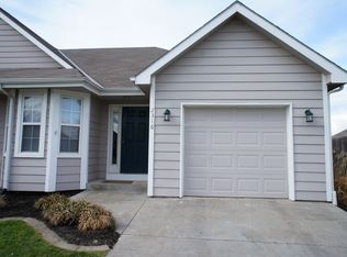 2316 E 27th Ter, Lawrence, KS 66046