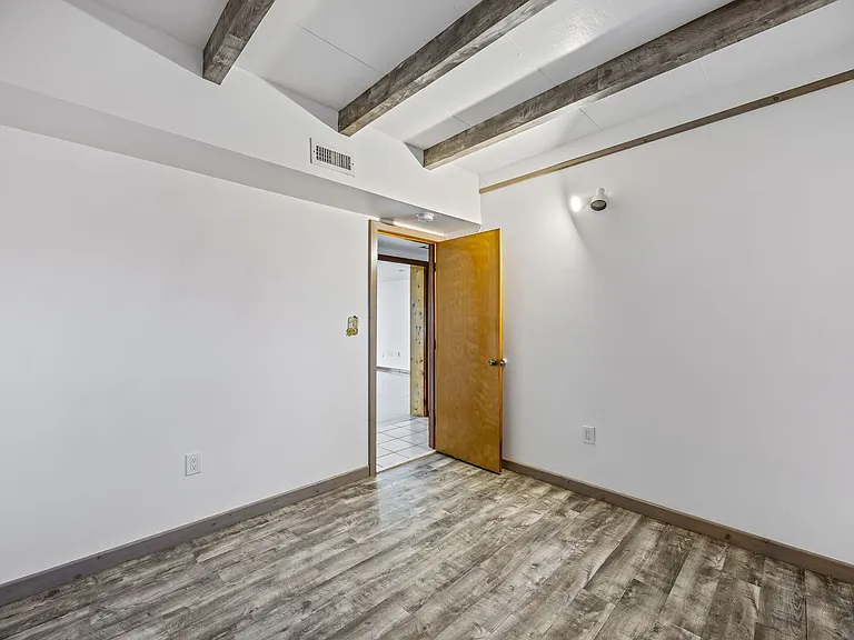485 N Shore Dr — Photo 10