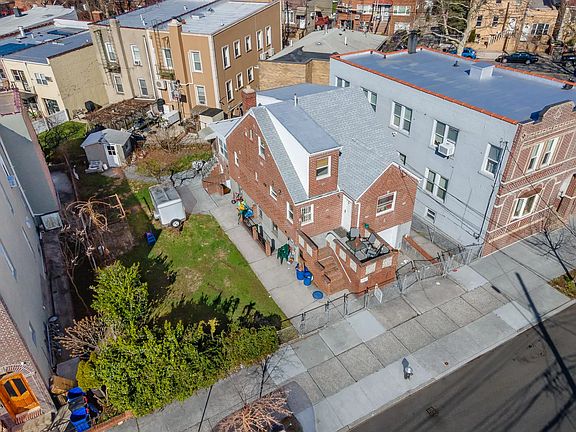 3rd image of 2138 71st St