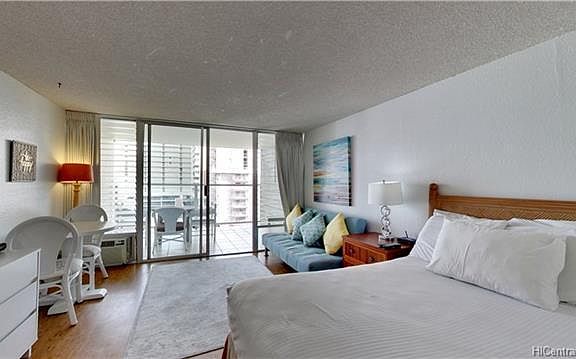 5th image of 445 Seaside Ave APT 915