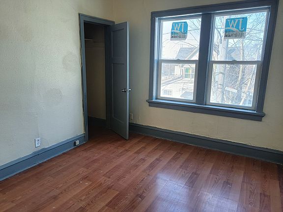 3rd image of 3112 W Glendale Ave #8