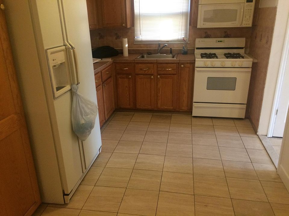1st image of 14635 223rd St #1