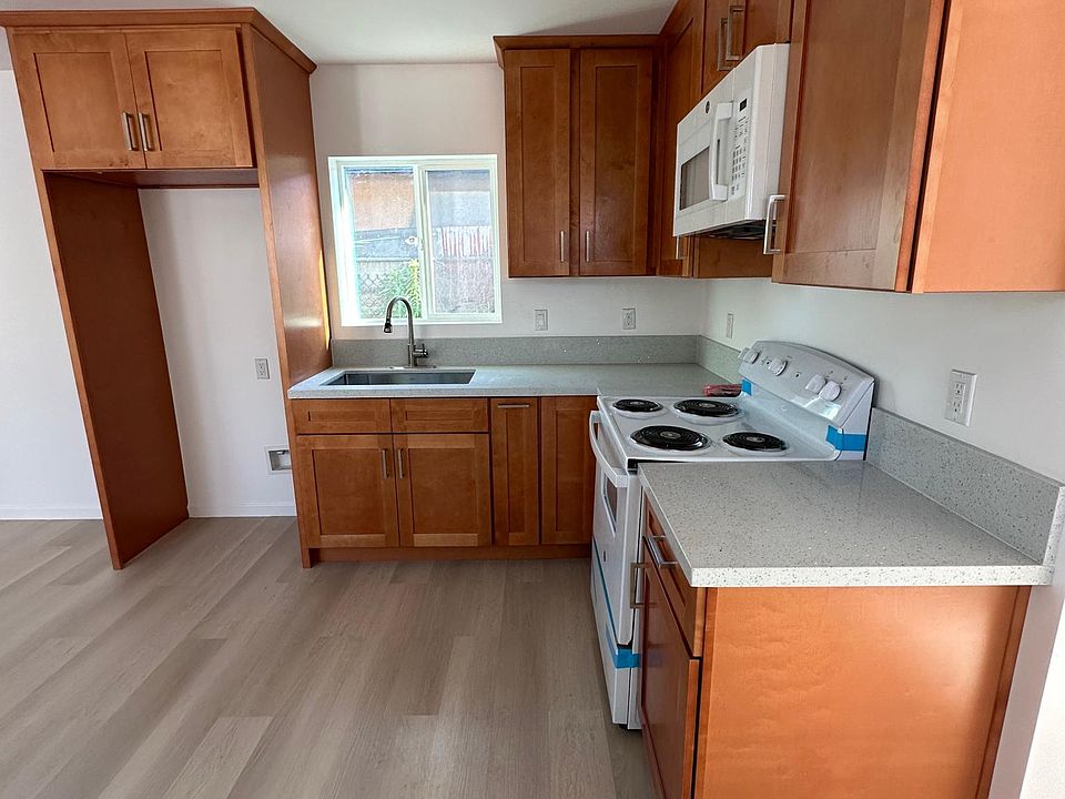 1st image of 6852 Ira Ave #1/2